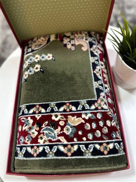 Sejadah Carpet Masjid Nabawi, Furniture & Home Living, Home Decor ...