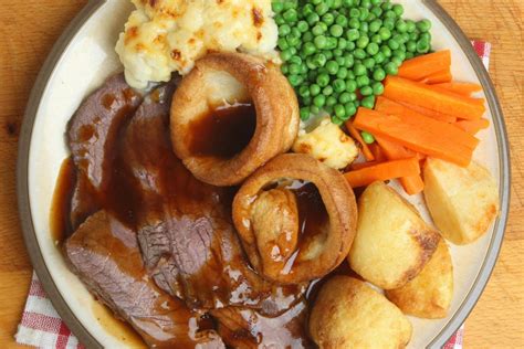 Scots city home to one of the most EXPENSIVE roast dinners in the UK