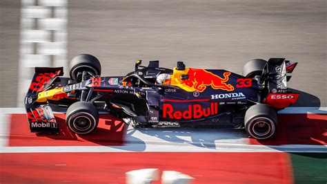 2020 Russian GP – Max Verstappen (Red Bull) – PS4Wallpapers.com