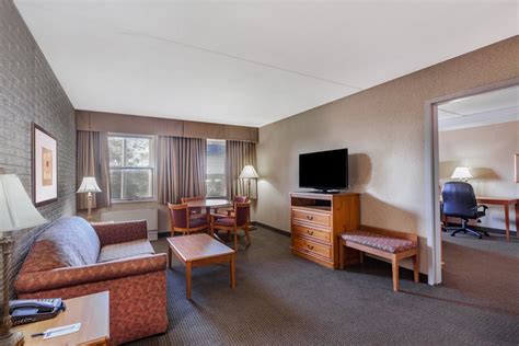 Travelodge by Wyndham Winchester | Winchester, VA Hotels