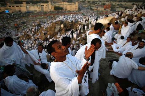 PHOTOS: Muslim Hajj Pilgrimage Reaches Its Pinnacle : The Two-Way : NPR