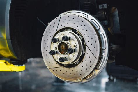 Brake Rotor Resurfacing vs. Replacement