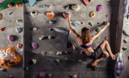 19 Beginner Bouldering Techniques You Should Know - Rock Climbing Guru