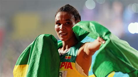 Letesenbet Gidey knackt zwei Tage alten 10.000-Meter-Weltrekord | Mehr ...