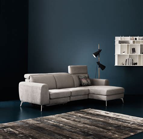 Moderne meubels van BoConcept. Bekijk de collectie! | Innenarchitektur, Wandfarbe petrol, Wandfarbe