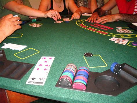 File:Noche de Poker.jpg - Wikimedia Commons