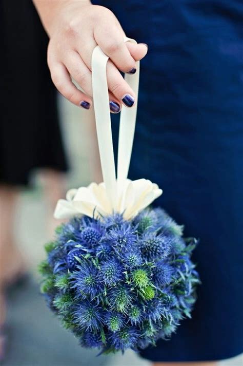 Sea Holly. | Mariage chardon, Fleurs mariage, Bouquet mariée