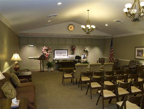 Modern Funeral Home Interior Design / 33 Funeral Home Decor Ideas Funeral Home Funeral Home ...