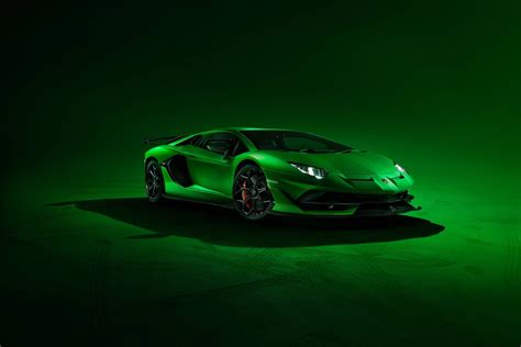 Download Green Lamborghini Aventador Supercar Wallpaper | Wallpapers.com