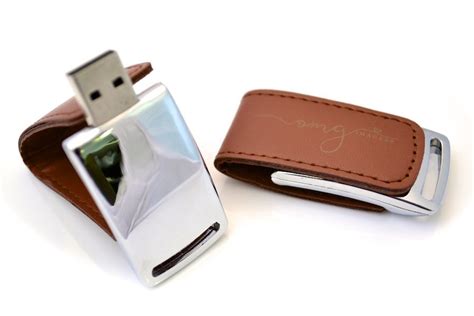 Leather USB Drive - USB Canada