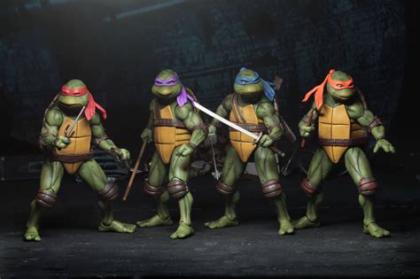 NECA Unveils an Awesome Line of TEENAGE MUTANT NINJA TURTLES 1990 Movie ...