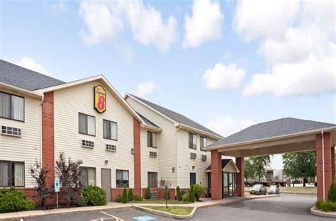 Super 8 by Wyndham Monee | Monee, IL Hotels