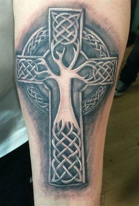 Unique Celtic tattoos – symbolism, meaning and design ideas for men