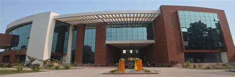 University of Allahabad is hiring 517 teaching posts! Apply now ...