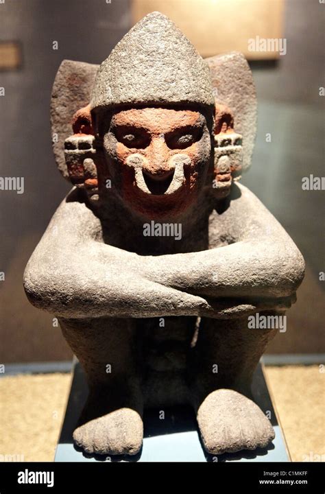 Teotihuacan artifact hi-res stock photography and images - Alamy