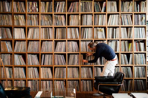 A Beginner's Guide to Safely Storing Vinyl Records - Mr Vinyl