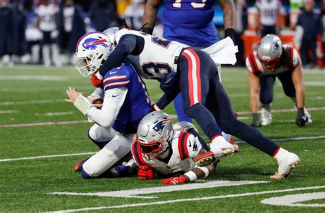 Josh Allen shoulder injury: Will Bills quarterback be ready for ...