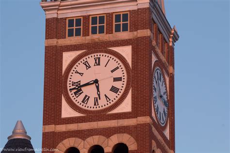 View of the Day – Hardin County Courthouse Clock, Eldora, Iowa