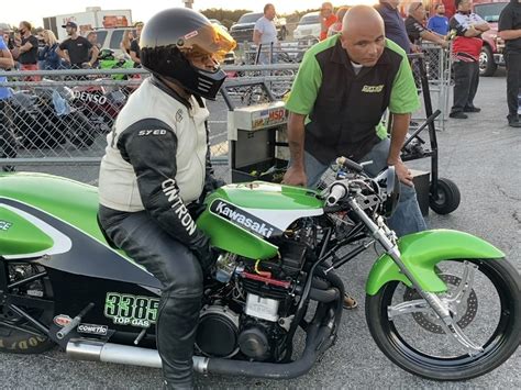 Hot Rod Kawasaki KZs vs Modern Sport Bikes! – Drag Bike News