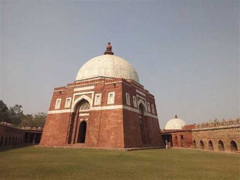 Baba Farid's tomb, Faridabad| Baba Farid's tomb Photos and Timings