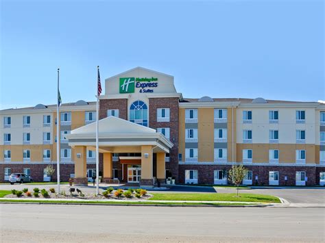 Affordable Hotel in Williston, North Dakota | Holiday Inn Express ...