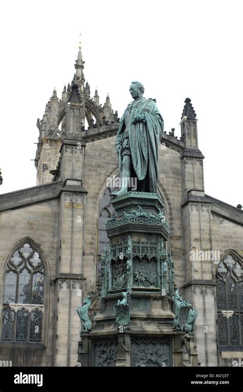 St Giles' Cathedral Royal Mile Edinburgh statue of 5 th Duke of Buccleuch Stock Photo - Alamy