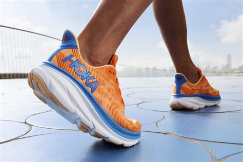 HOKAの代表的モデル「CLIFTON」が全面一新！浮力を感じるような走り心地でランニングを楽しくする「CLIFTON 9」が2月15日より新 ...