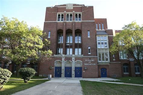 Frederick Douglass High School (Baltimore, Maryland) - Wikipedia in 2021 | Frederick douglass ...