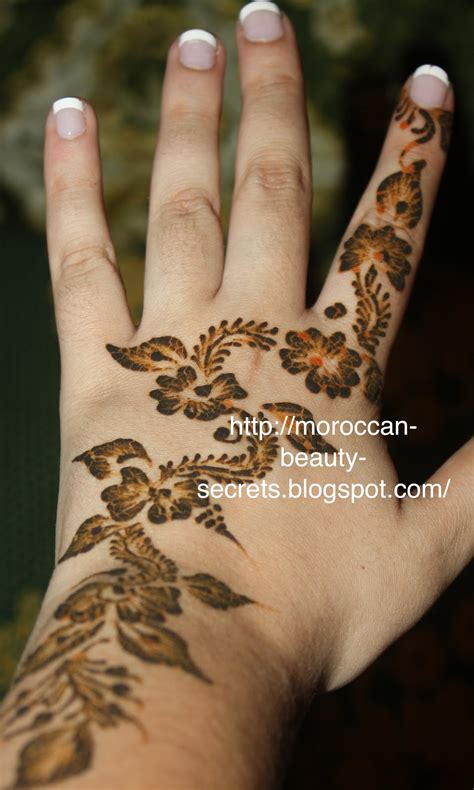 Moroccan beauty secrets: Moroccan Henna. Khaleeji Henna. Indian Henna.