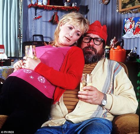 Royle Family star Sue Johnston found it 'very hard' to watch show since Caroline Aherne's death ...