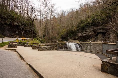 Looking Glass Falls - Asheville Insiders Guide