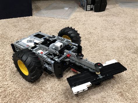 First attempt at a Lego battlebot : r/battlebots