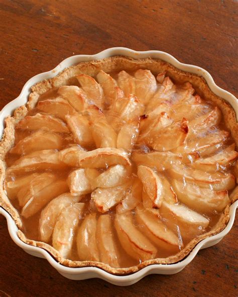 Traditional apple pie with jelly glazing - Italian Notes