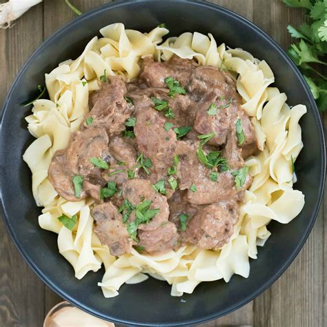 Slow Cooker Beef Stroganoff - Yummy Healthy Easy