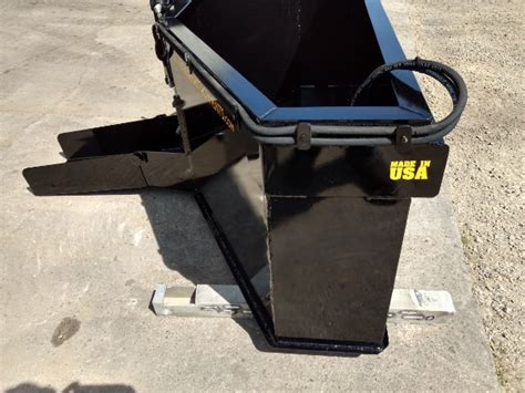 Quality Skid Steer Concrete Buckets | Stinger Attachments