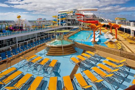 Inside Royal Caribbean's newest cruise ship Wonder of the Seas | Royal ...