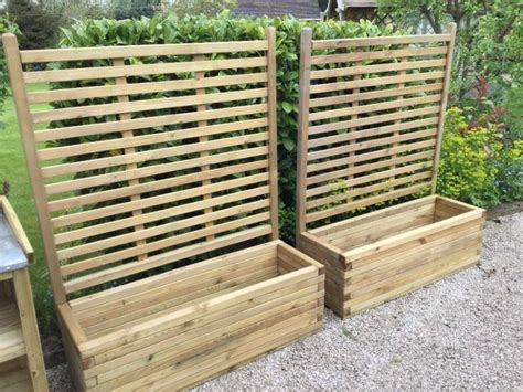 large planter with trellis - - Image Search Results in 2023 | Wooden ...