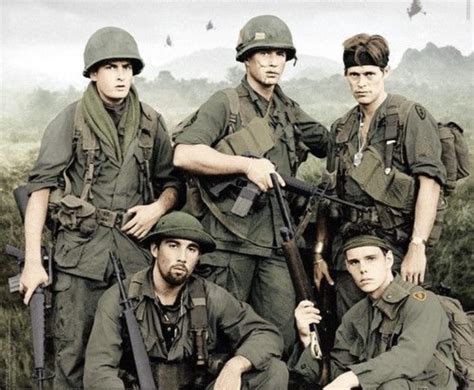 “Platoon” (1986) : r/OldSchoolCool