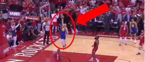 Steph Curry Embarrassingly Misses Wide Open Dunk In Loss To The Rockets | The Daily Caller