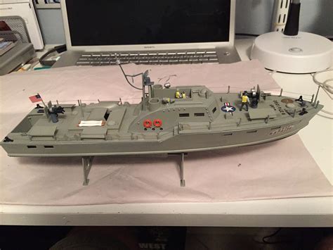 Gallery Pictures - Air Force Military Rescue Boat -- Plastic Model Ship Kit -- 1/72 Scale -- #70888