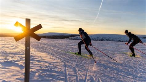 Beginner’s guide to cross-country skiing | INTERSPORT Rent