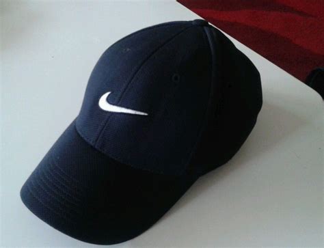 Nike Fitted Cap/ Hat NikeFit Black/White Swoosh | Nike fit, Hats for men, Fitted caps