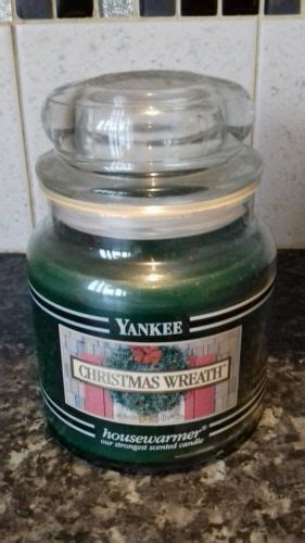 black-band-yankee-candle-Christmas-wreath-14-5-Oz-RARE | Yankee candle ...