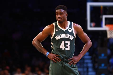 Milwaukee Bucks: How Thanasis Antetokounmpo is starring in his role