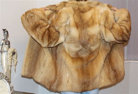 Real cross fox fur coat jacket size 12 14 NO RESERVE!!! | Fox fur coat, Fur coat, Fox fur