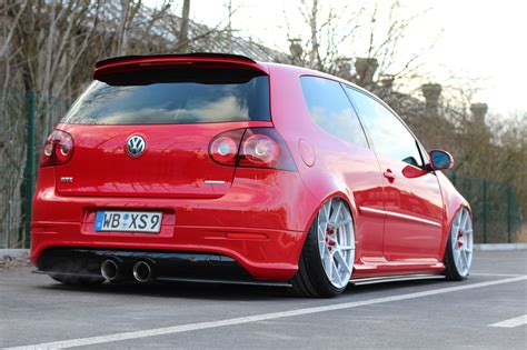 Golf MK5 R32 Rear Spats | triplercomposites