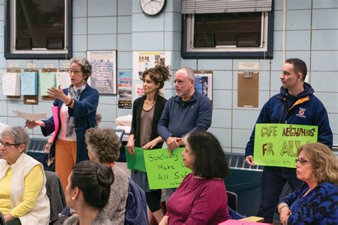 At 50th Precinct: Residents get behind immigrant causes | The Riverdale Press | www ...