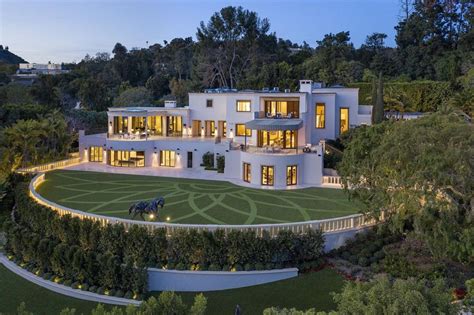 11 of the most expensive homes in America | loveproperty.com