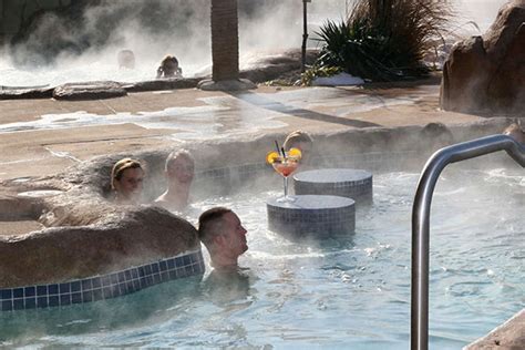 Indoor and Outdoor Spas | Pennsylvania | Pennsylvania | Kalahari Resorts & Conventions