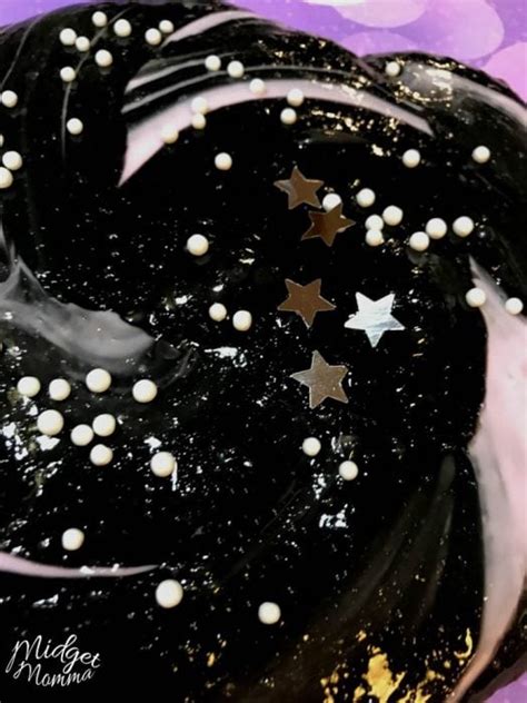 How to Make Black Galaxy Swirl Slime • MidgetMomma